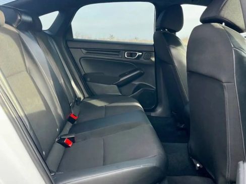 Used 2022 Honda Civic Sport image 8