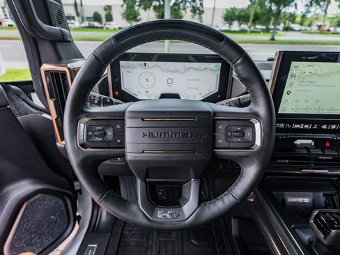 Used 2025 GMC Hummer EV 2X AWD/4WD image 24