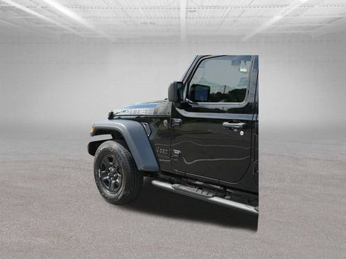 Used 2024 Jeep Gladiator Sport AWD/4WD image 40