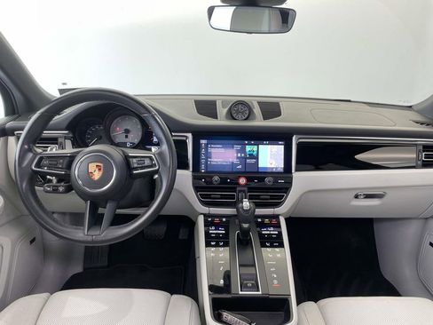 Certified 2023 Porsche Macan S image 26