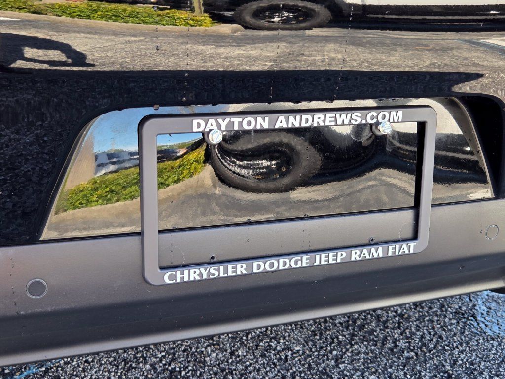 Used 2022 Dodge Challenger SRT Hellcat RWD image 12