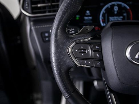 Used 2025 Lexus LX 600 F Sport image 28