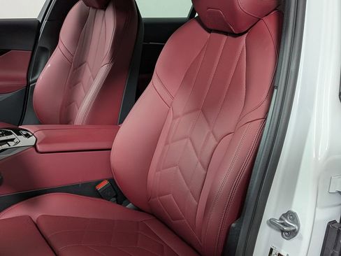 Used 2025 BMW 530i xDrive w/ M Sport Package image 18