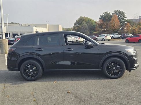 New 2026 Honda HR-V Sport image 2