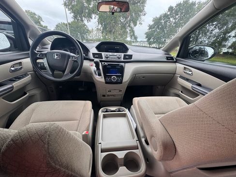 Used 2016 Honda Odyssey SE image 17