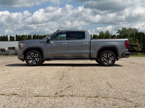 Used 2020 GMC Sierra 1500 Denali w/ Technology Package AWD/4WD image 4