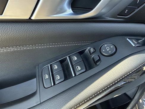 Used 2021 BMW X5 xDrive40i w/ Premium Package image 14