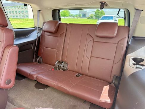 Used 2017 Chevrolet Tahoe Premier AWD/4WD image 13