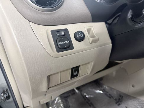 Used 2004 Toyota RAV4 4WD image 13