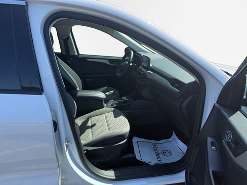 Used 2022 Ford Escape SE FWD image 25