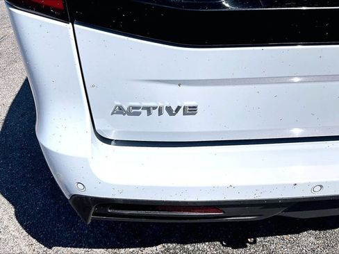 Used 2025 Ford Expedition Active AWD/4WD image 7