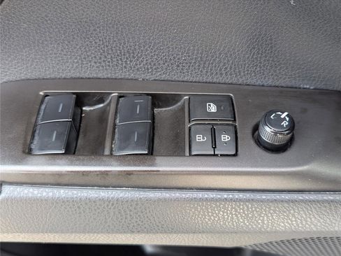 Used 2024 Toyota Camry SE image 18