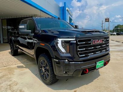 New 2025 GMC Sierra 2500 AT4