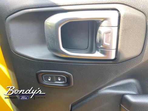 Used 2019 Jeep Wrangler Unlimited Sport S AWD/4WD image 19