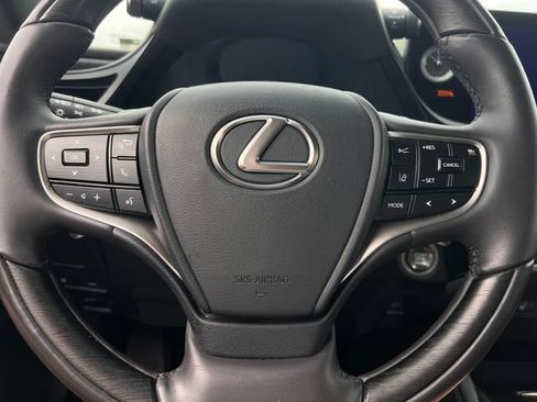 Used 2024 Lexus ES 350 w/ Luxury Package FWD image 20