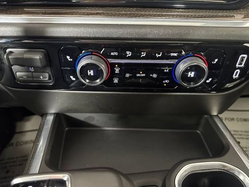 Used 2025 Chevrolet Silverado 1500 RST w/ Redline Edition AWD/4WD image 16