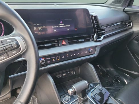 Certified 2023 Kia Sportage X-Line w/ X-Line Premium Package AWD/4WD image 12