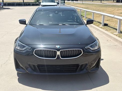 Used 2025 BMW 230i Coupe w/ Premium Package RWD image 2