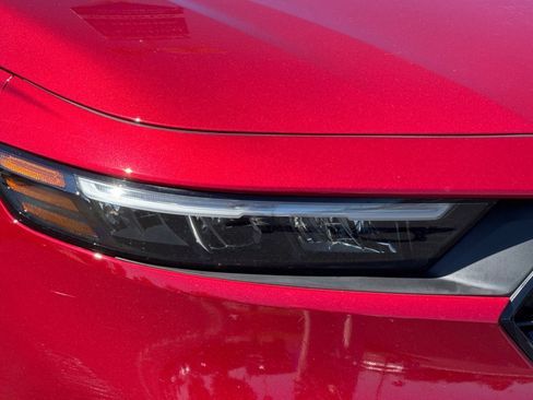Used 2023 Honda Accord Sport image 12