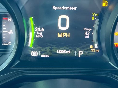 Used 2025 Jeep Wrangler Unlimited Sahara AWD/4WD image 25
