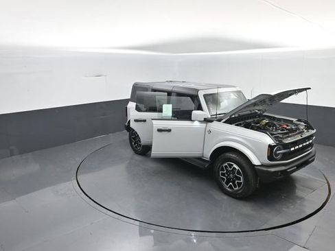 New 2026 Ford Bronco Outer Banks AWD/4WD image 39