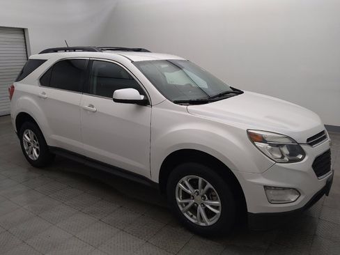 Used 2017 Chevrolet Equinox LT w/ Convenience Package FWD image 11