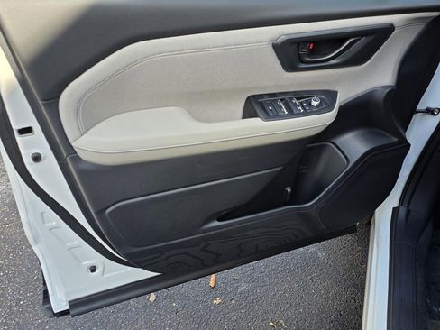 New 2026 Subaru Forester Premium image 32