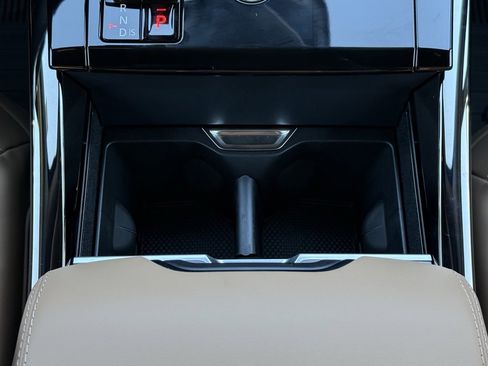 New 2025 Land Rover Range Rover Sport SE image 21