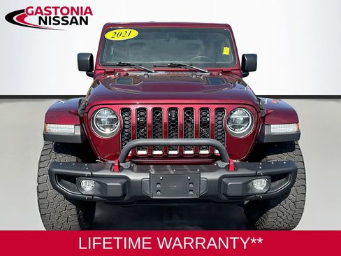 Used 2021 Jeep Gladiator Rubicon AWD/4WD image 2