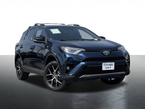 Used 2017 Toyota RAV4 SE AWD/4WD image 2