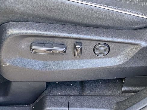 Used 2025 Honda Odyssey Elite image 15