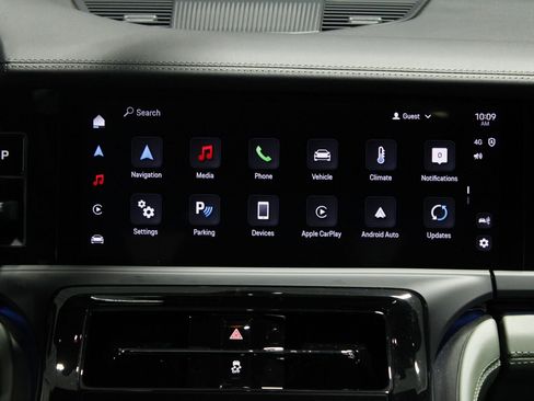 Used 2025 Porsche Panamera 4 image 35