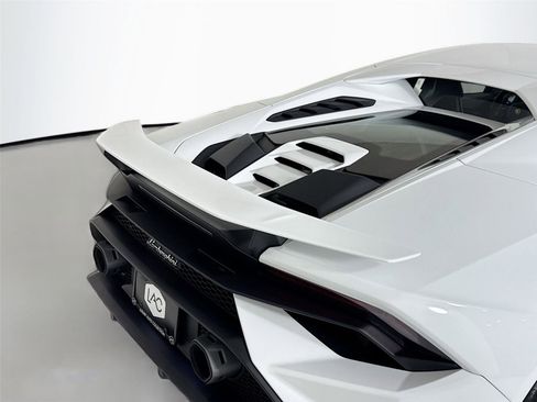 Used 2024 Lamborghini Huracan Tecnica image 35