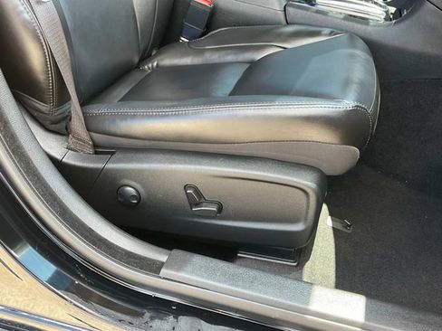 Used 2022 Chrysler 300 Touring L w/ Popular Equipment Group RWD image 25
