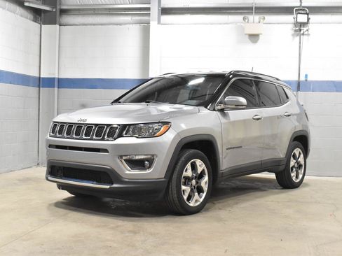 Used 2021 Jeep Compass Limited AWD/4WD image 7
