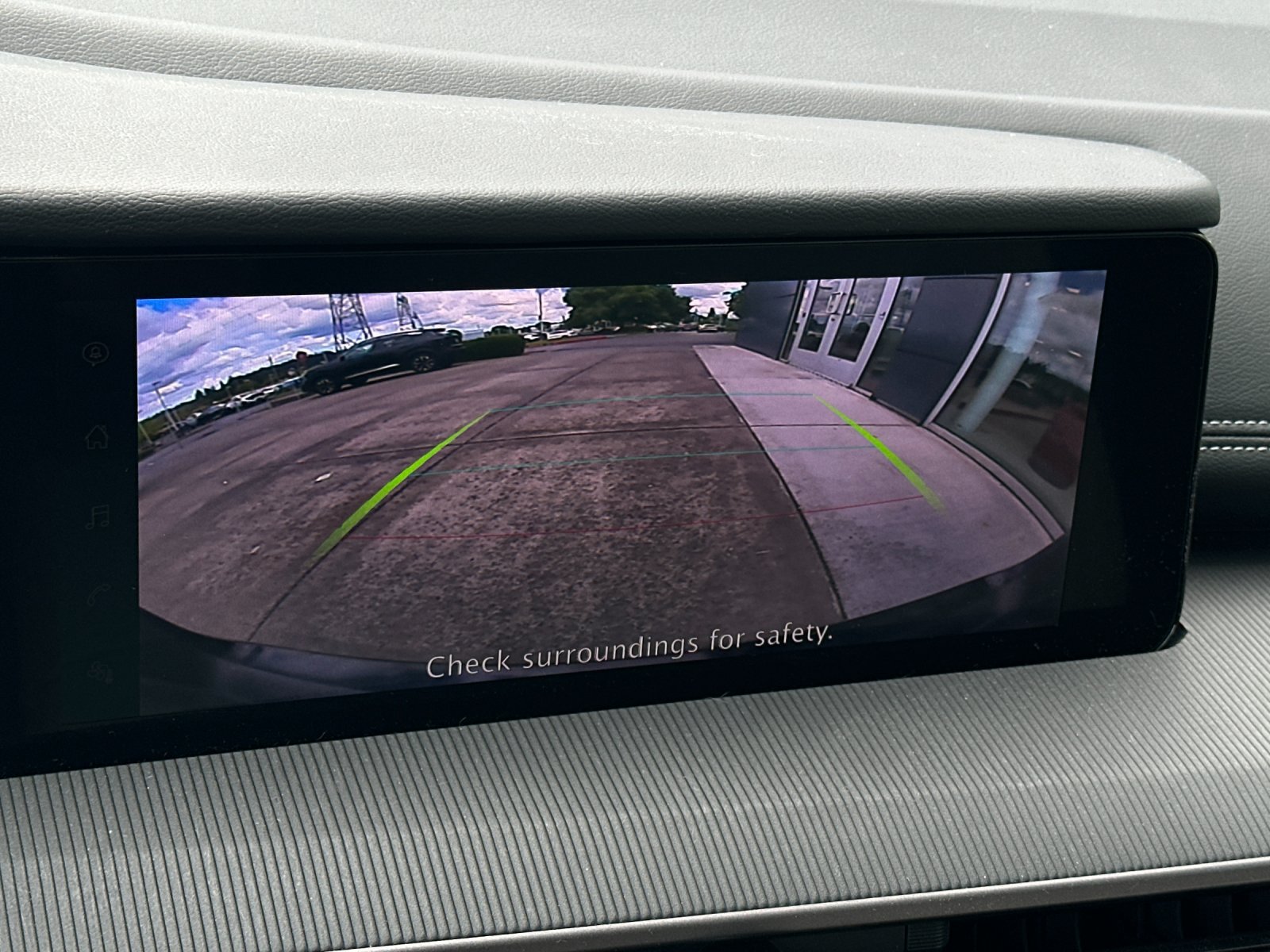 Certified 2025 Nissan Murano SV AWD/4WD image 19