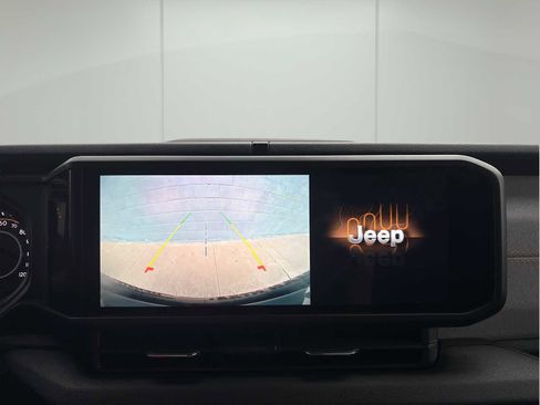 Used 2025 Jeep Wrangler Unlimited Sport AWD/4WD image 30