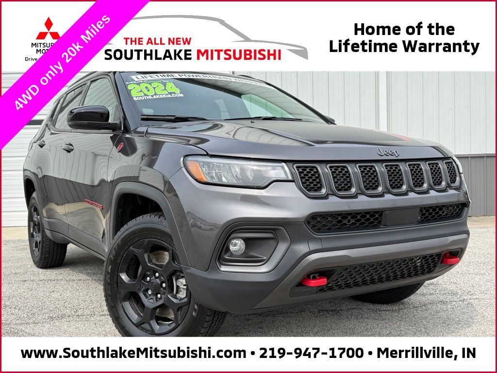 Used 2024 Jeep Compass Trailhawk w/ Trailhawk Convenience Group AWD/4WD image 1