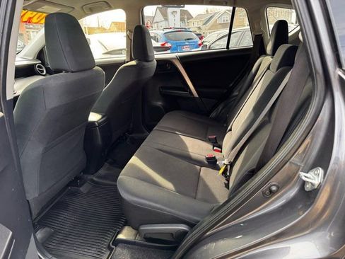 Used 2018 Toyota RAV4 LE w/ All Weather Liner Package image 17