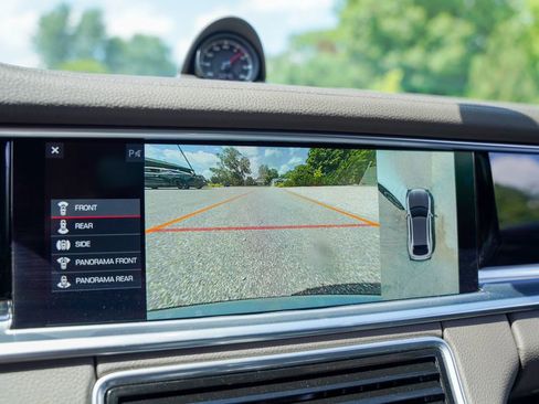 Used 2019 Porsche Panamera 4 AWD/4WD image 27