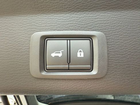 New 2025 Mitsubishi Outlander SE image 22