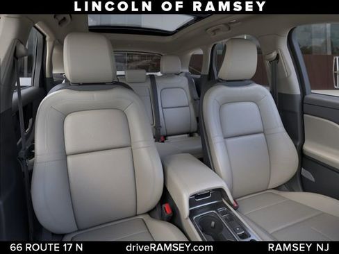 New 2026 Lincoln Corsair Grand Touring AWD/4WD image 11
