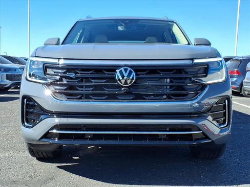 New 2026 Volkswagen Atlas SEL Premium R-Line image 2