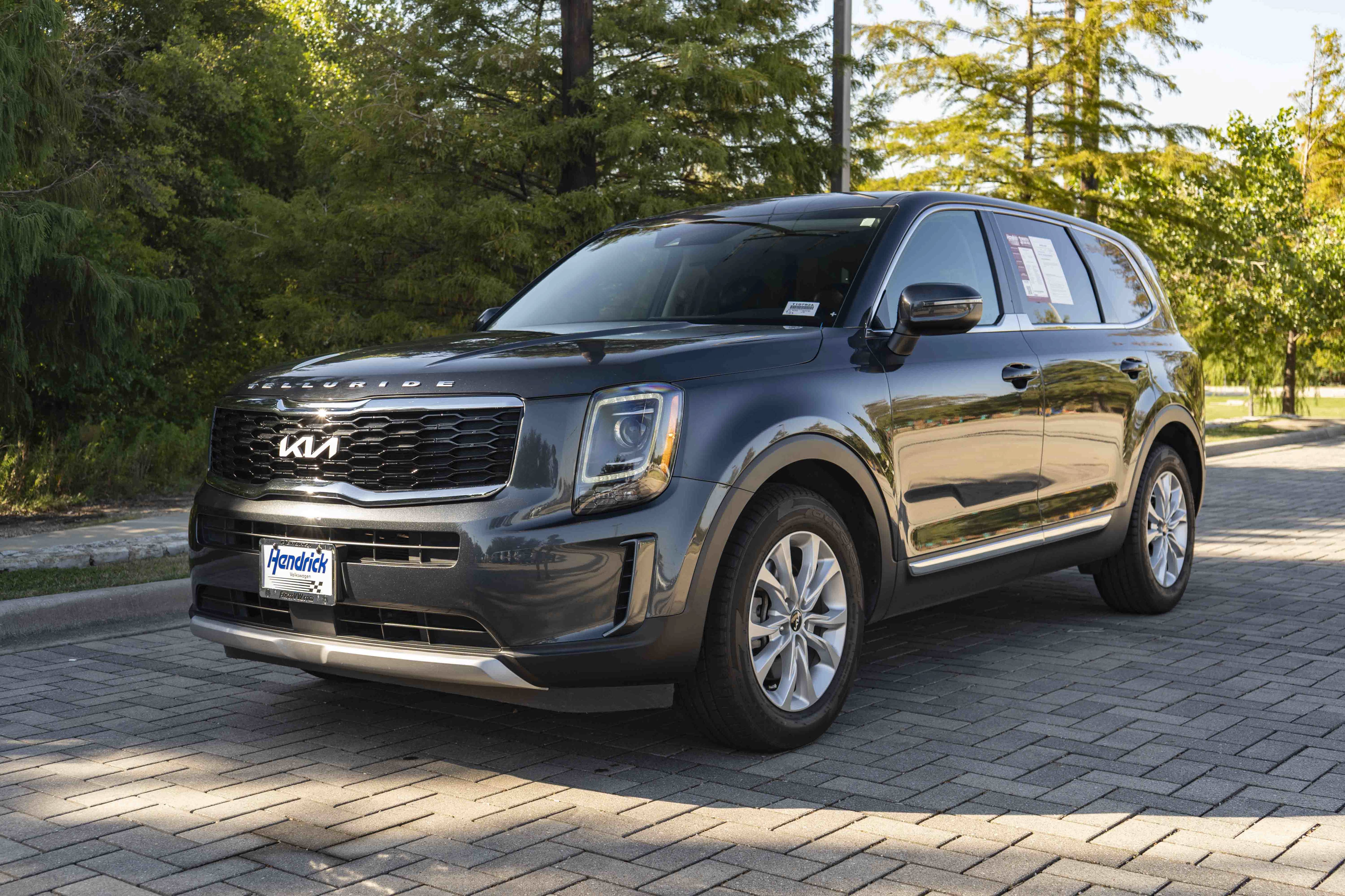 Used 2022 Kia Telluride LX AWD/4WD image 4