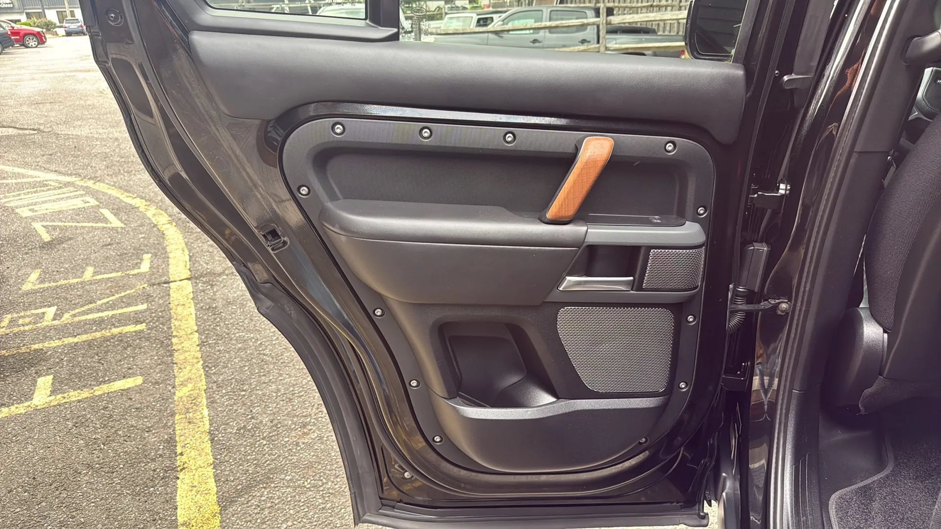 Used 2020 Land Rover Defender 110 X AWD/4WD image 11