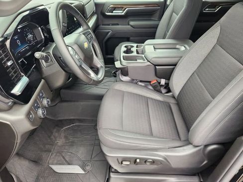 Used 2023 Chevrolet Silverado 1500 LT w/ Protection Package AWD/4WD image 13