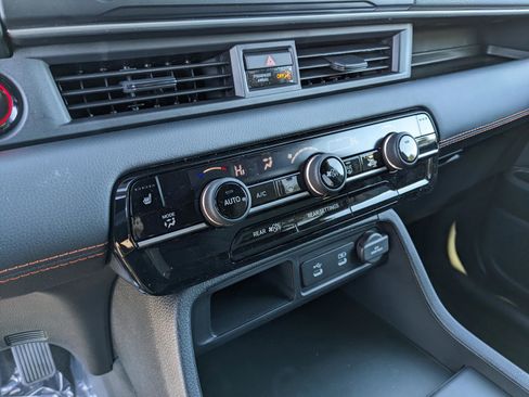 New 2026 Honda Pilot Sport image 27