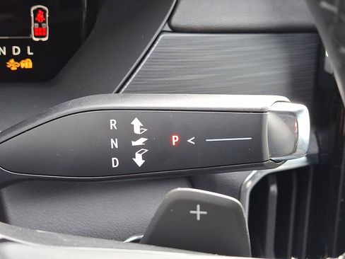 New 2025 GMC Acadia Elevation image 8