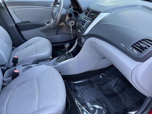Used 2017 Hyundai Accent SE image 17