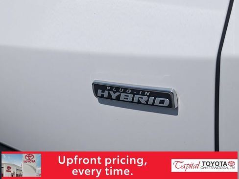 Used 2022 Ford Escape SEL FWD image 31